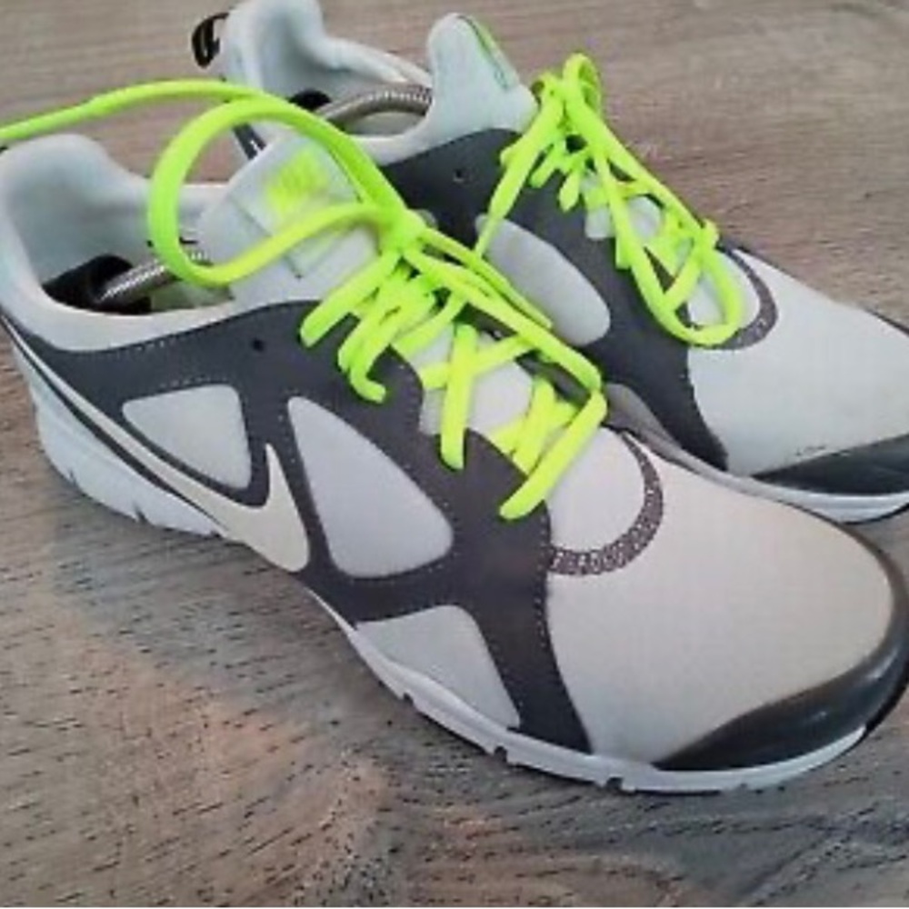 Nike In Season TR2 training shoes